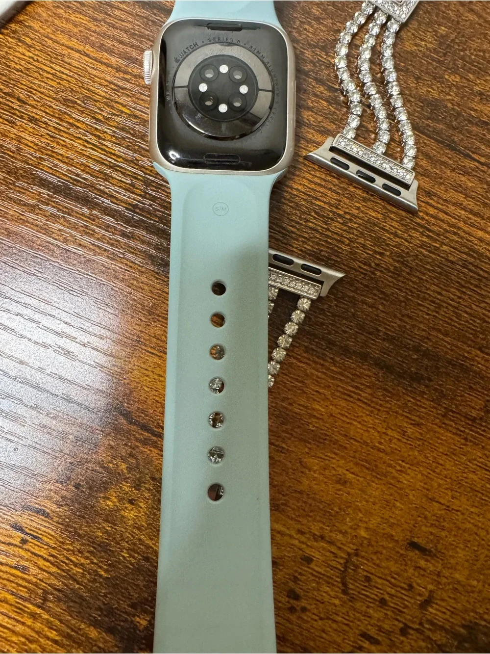 Apple Watch Series 8 GPS, 41mm, Starlight Aluminium Case with S/M Band